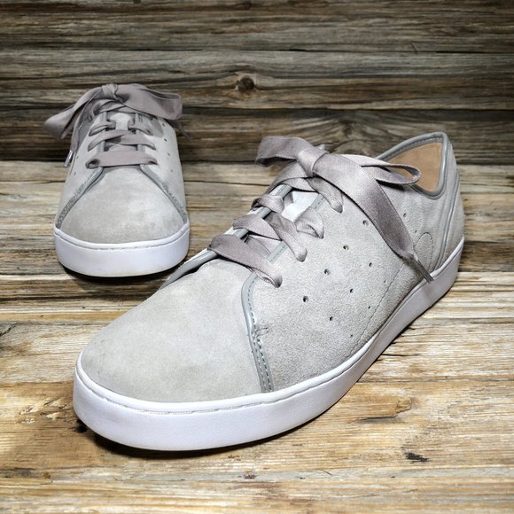 keke vionic sneakers